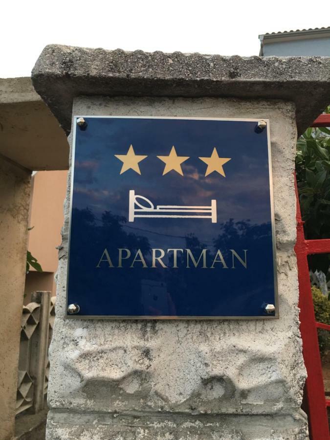 Blue Moon Apartments Fiume Esterno foto